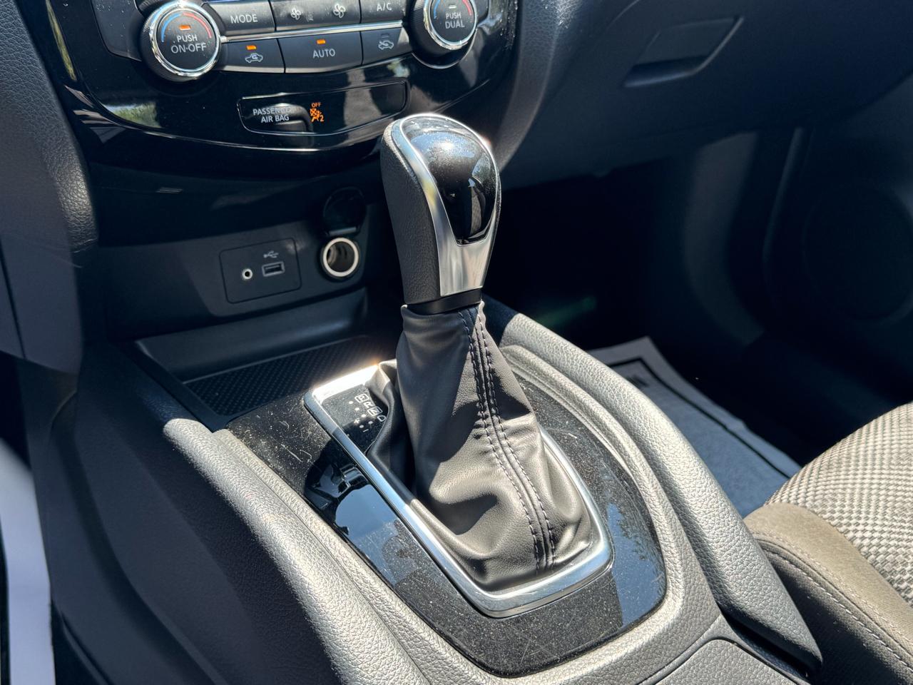 Nissan Rogue Sport FWD SV 2022