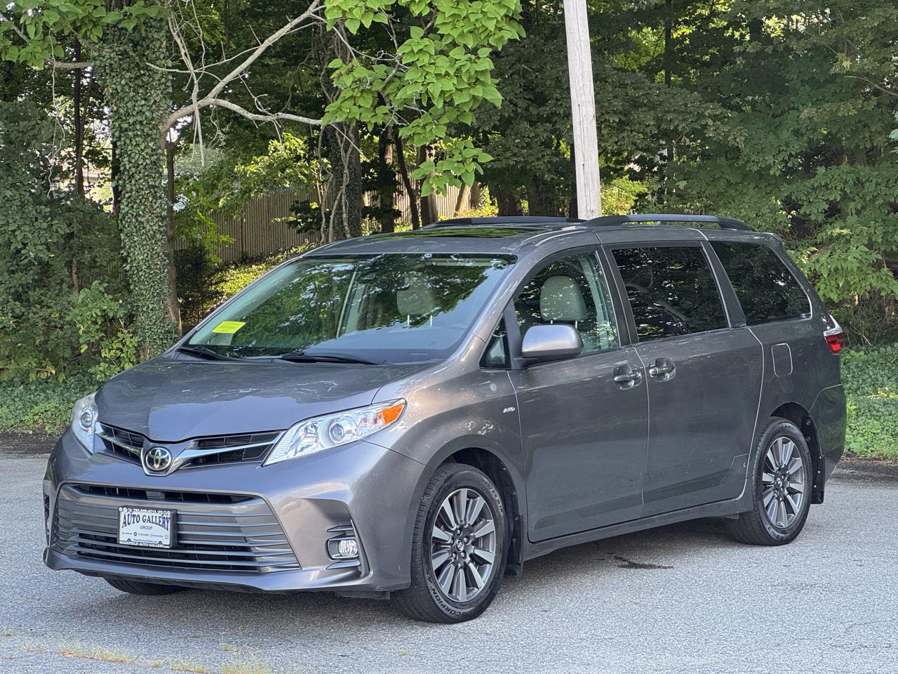 Toyota Sienna  2018