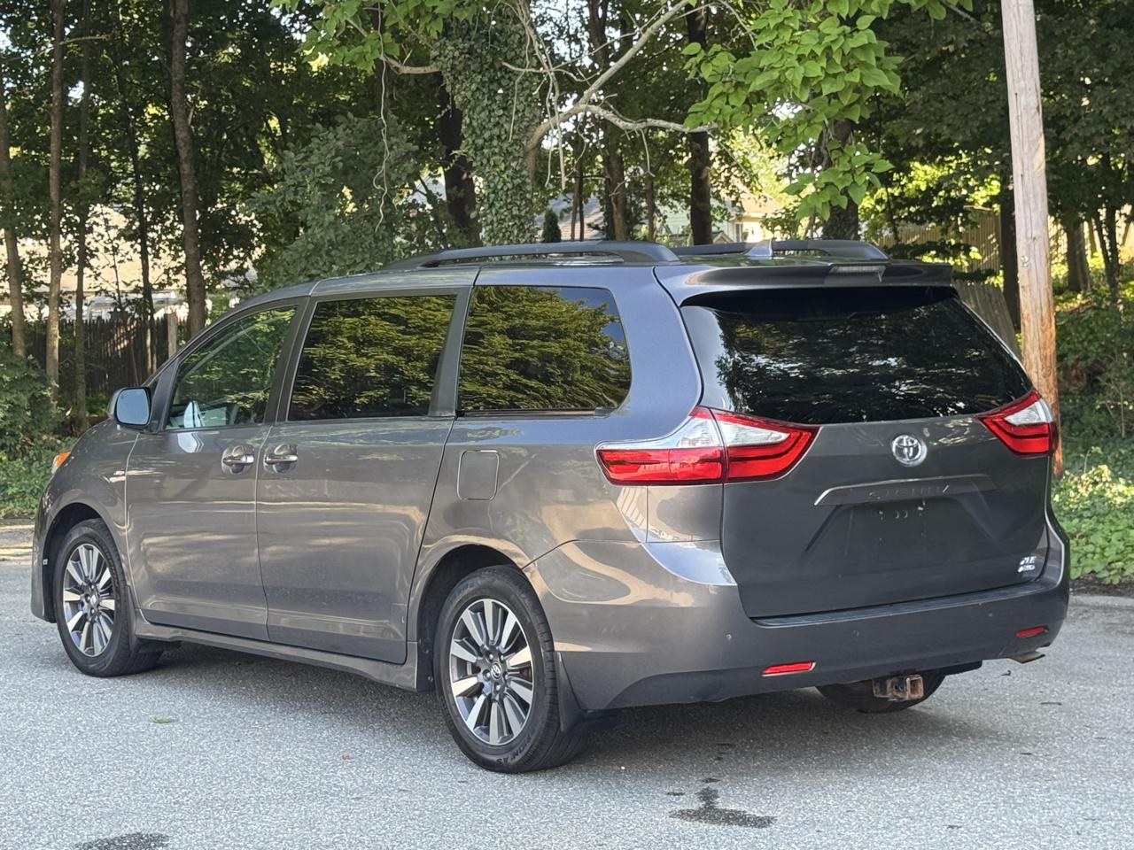 Toyota Sienna  2018