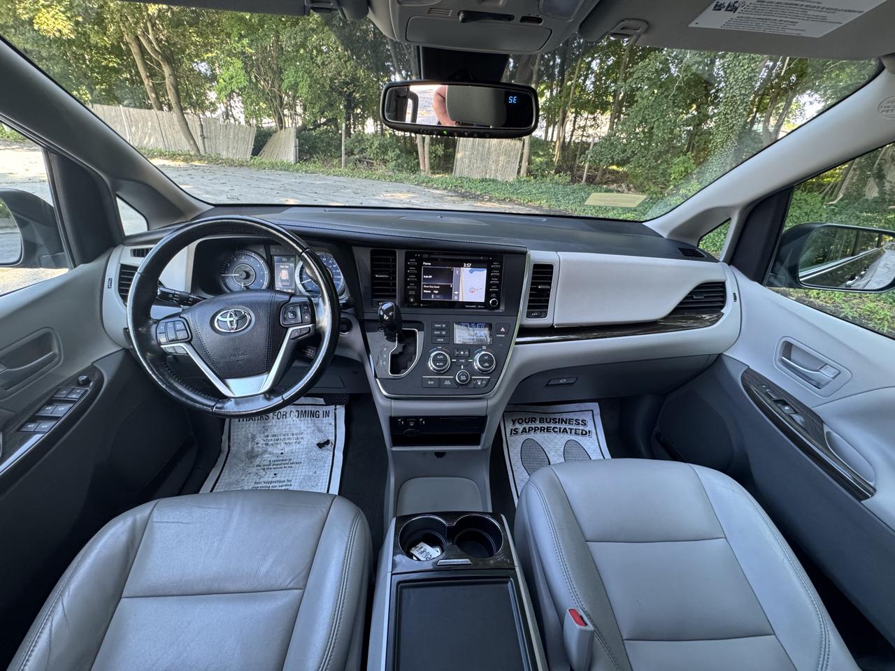 Toyota Sienna  2018
