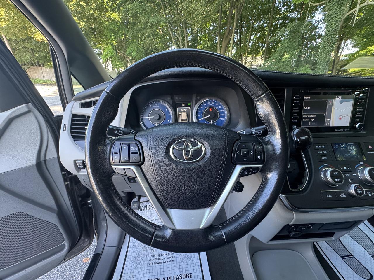 Toyota Sienna  2018