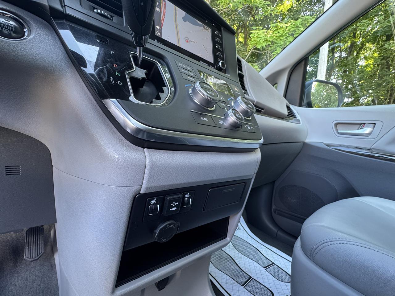 Toyota Sienna  2018