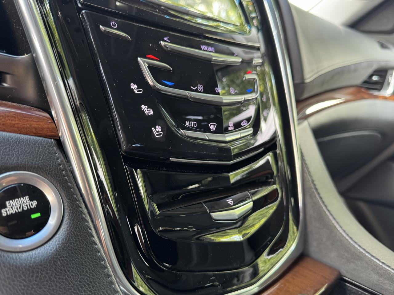 Cadillac Escalade  2015