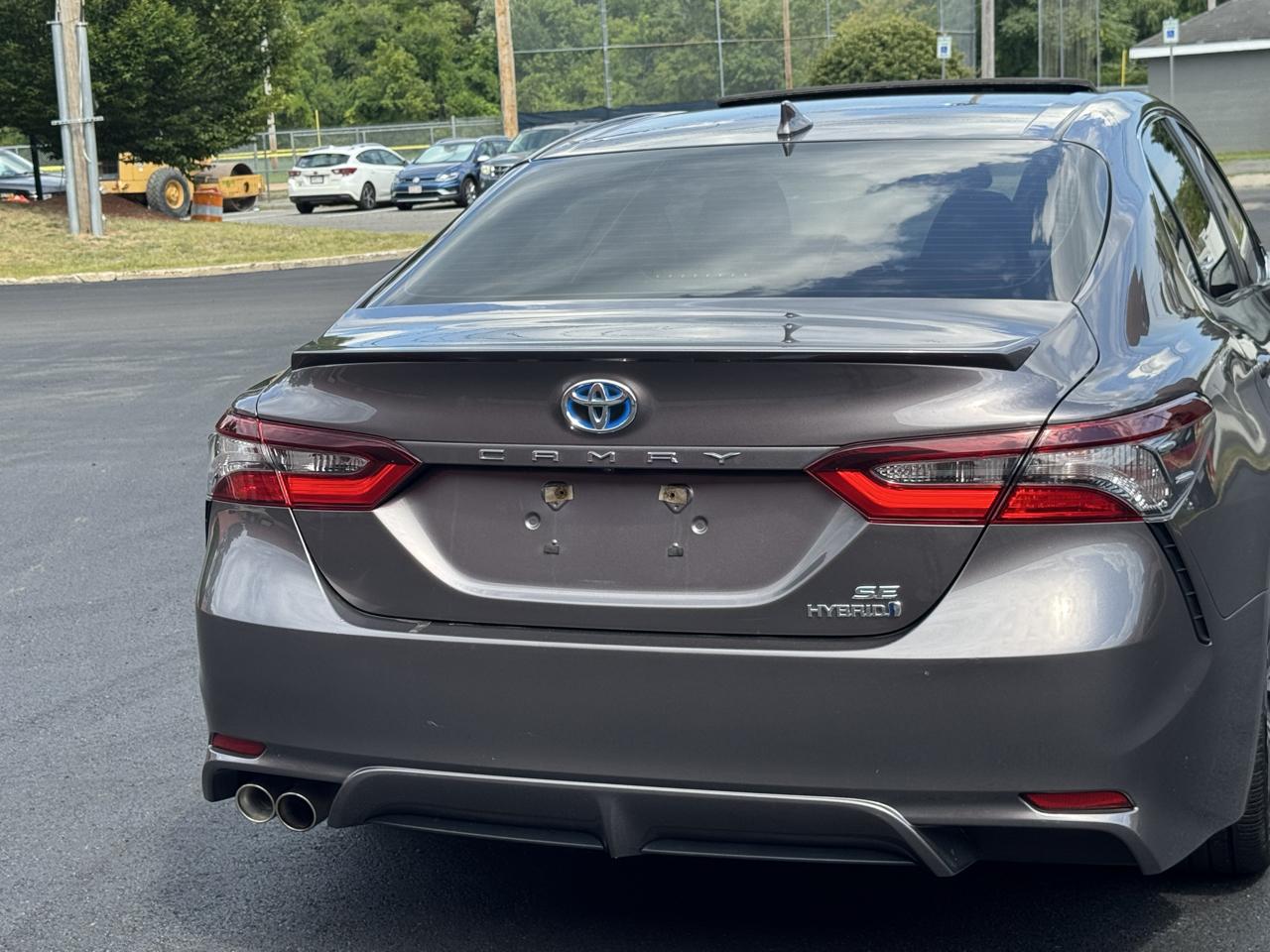 Toyota Camry Hybrid SE CVT (Natl) 2022