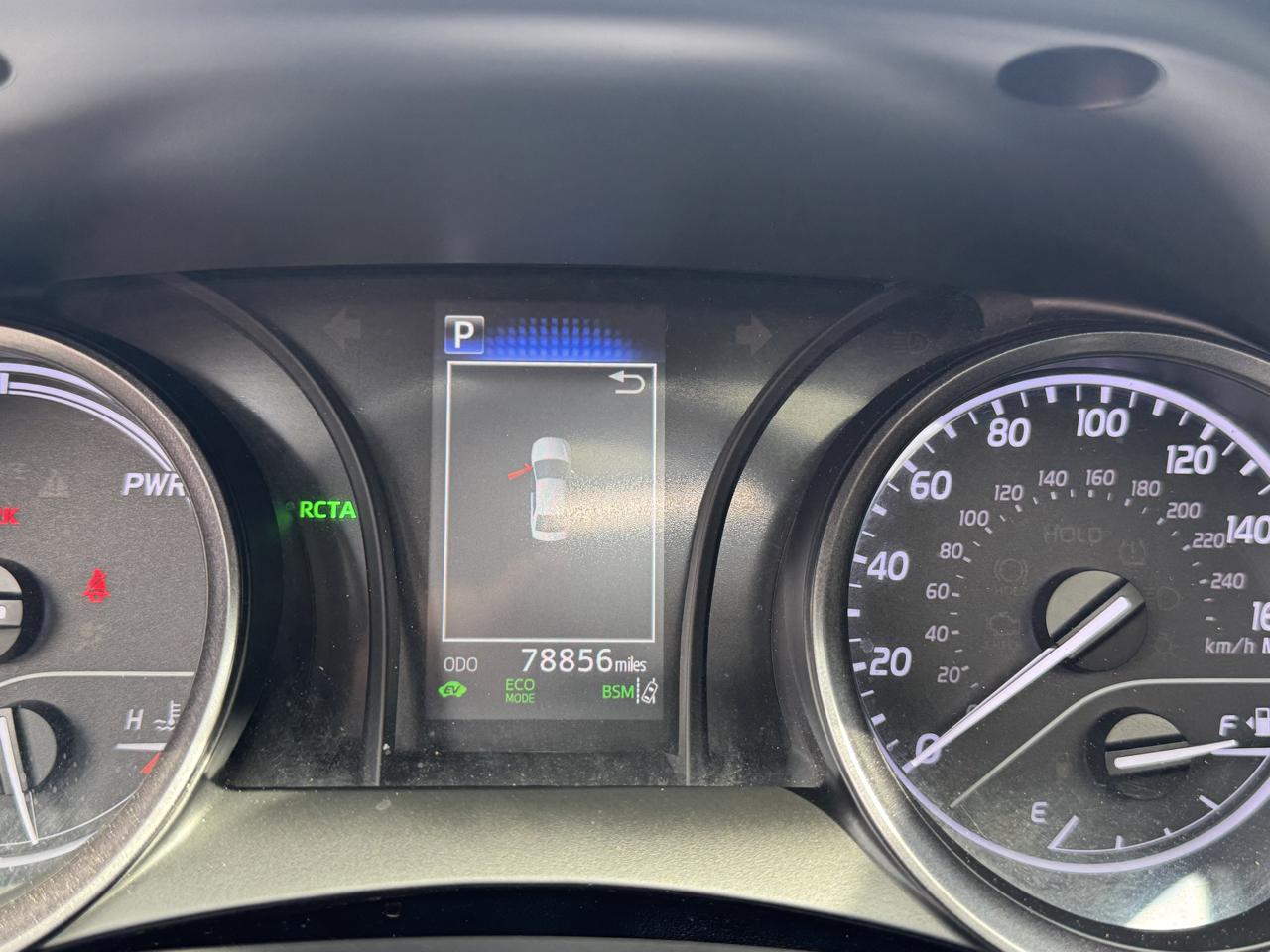 Toyota Camry Hybrid SE CVT (Natl) 2022