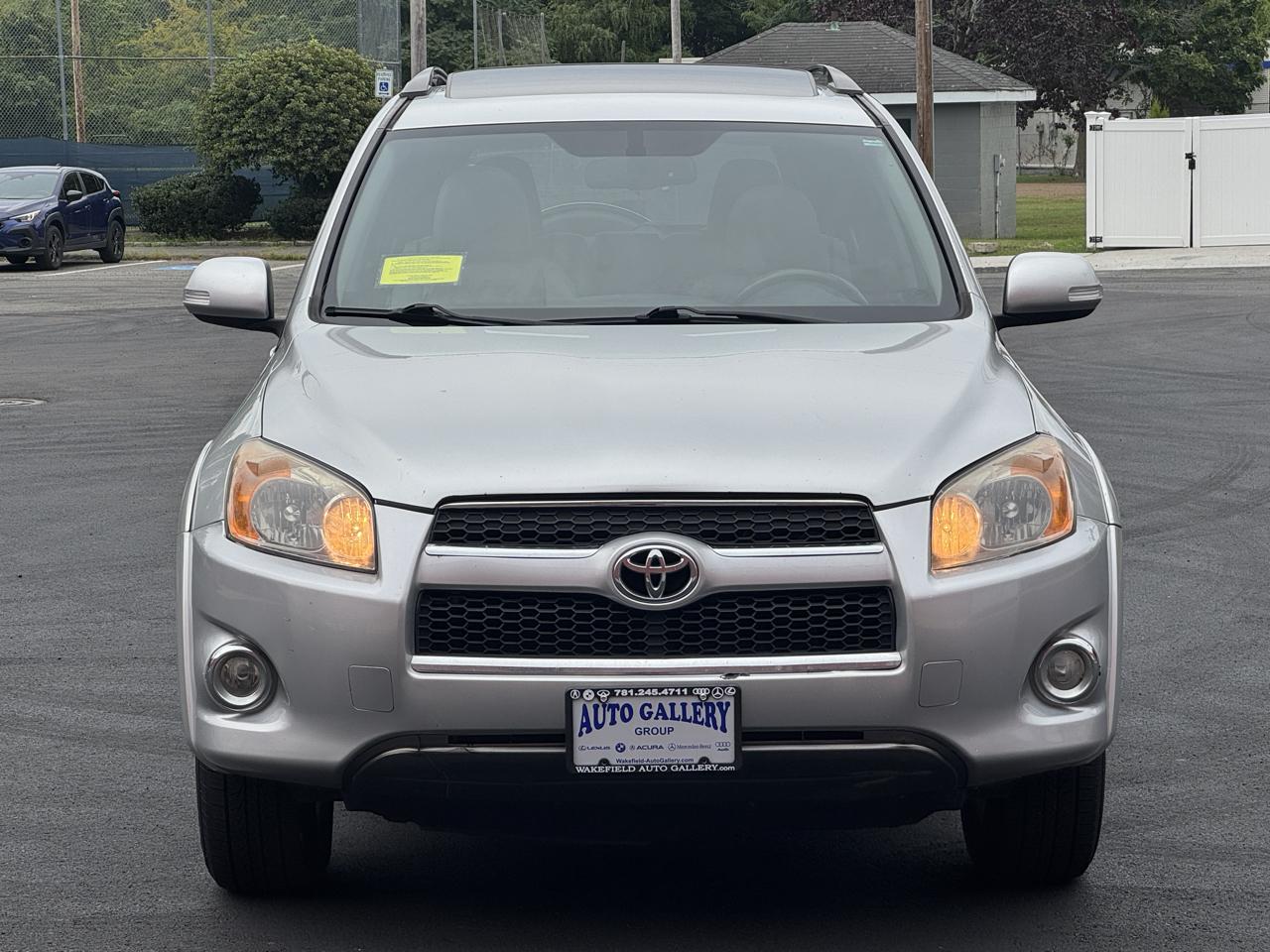 Toyota RAV4 4WD 4dr I4 Limited (Natl) 2012