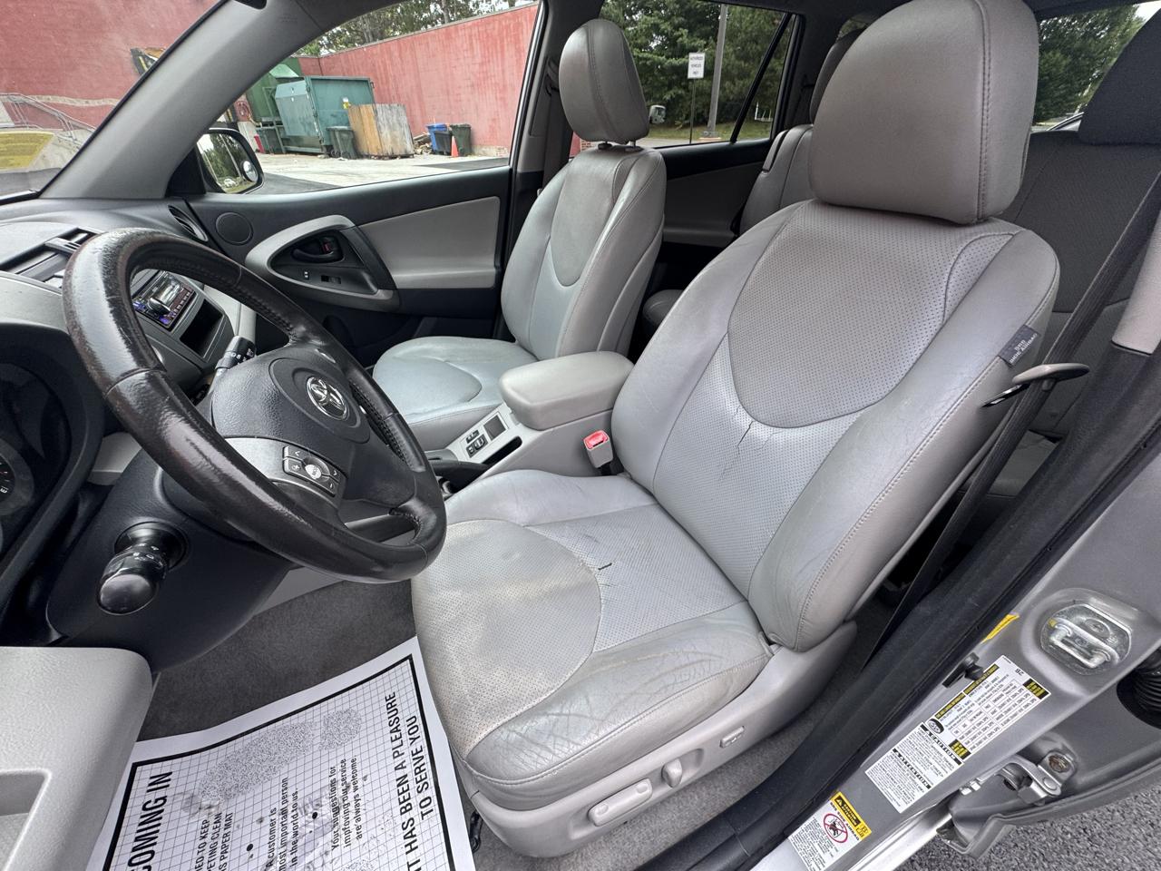 Toyota RAV4 4WD 4dr I4 Limited (Natl) 2012