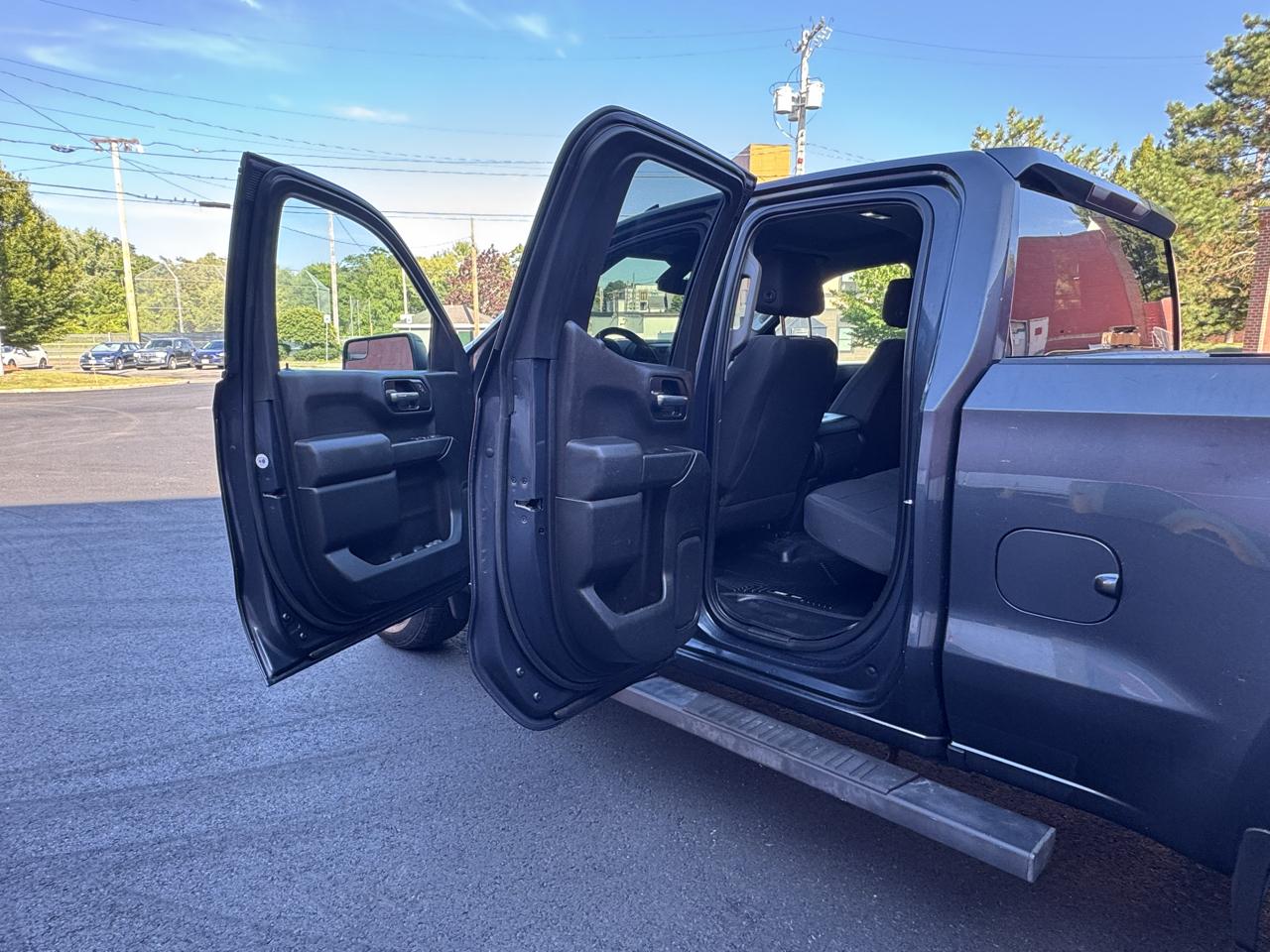 Chevrolet Silverado 1500 4WD Double Cab 147" Custom 2020