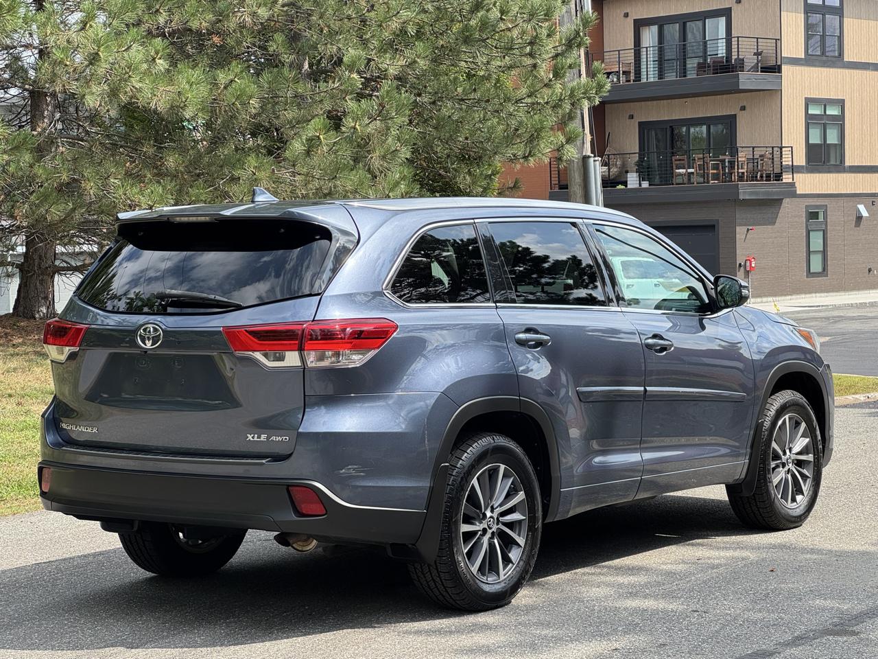 Toyota Highlander XLE V6 AWD (Natl) 2018