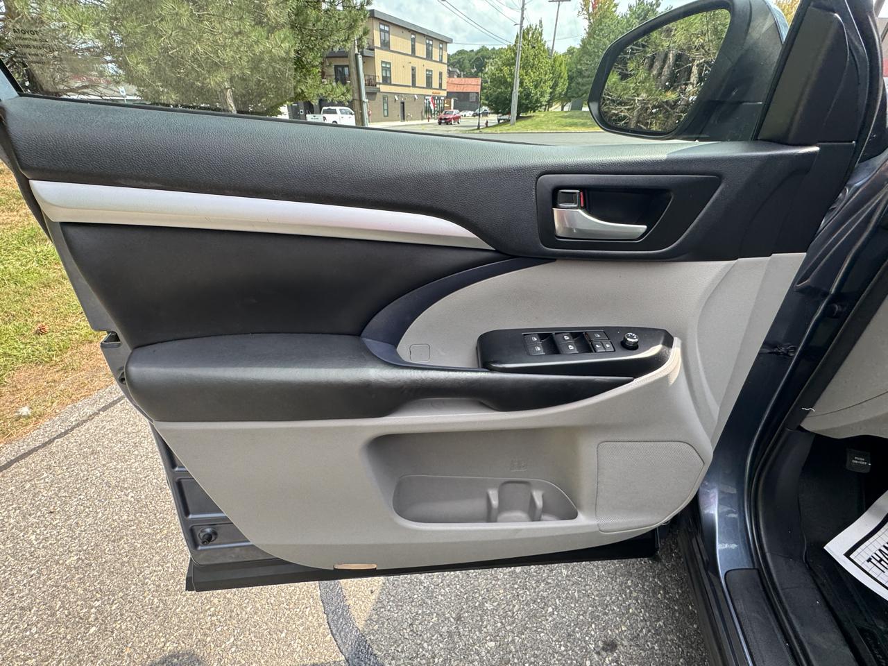 Toyota Highlander XLE V6 AWD (Natl) 2018