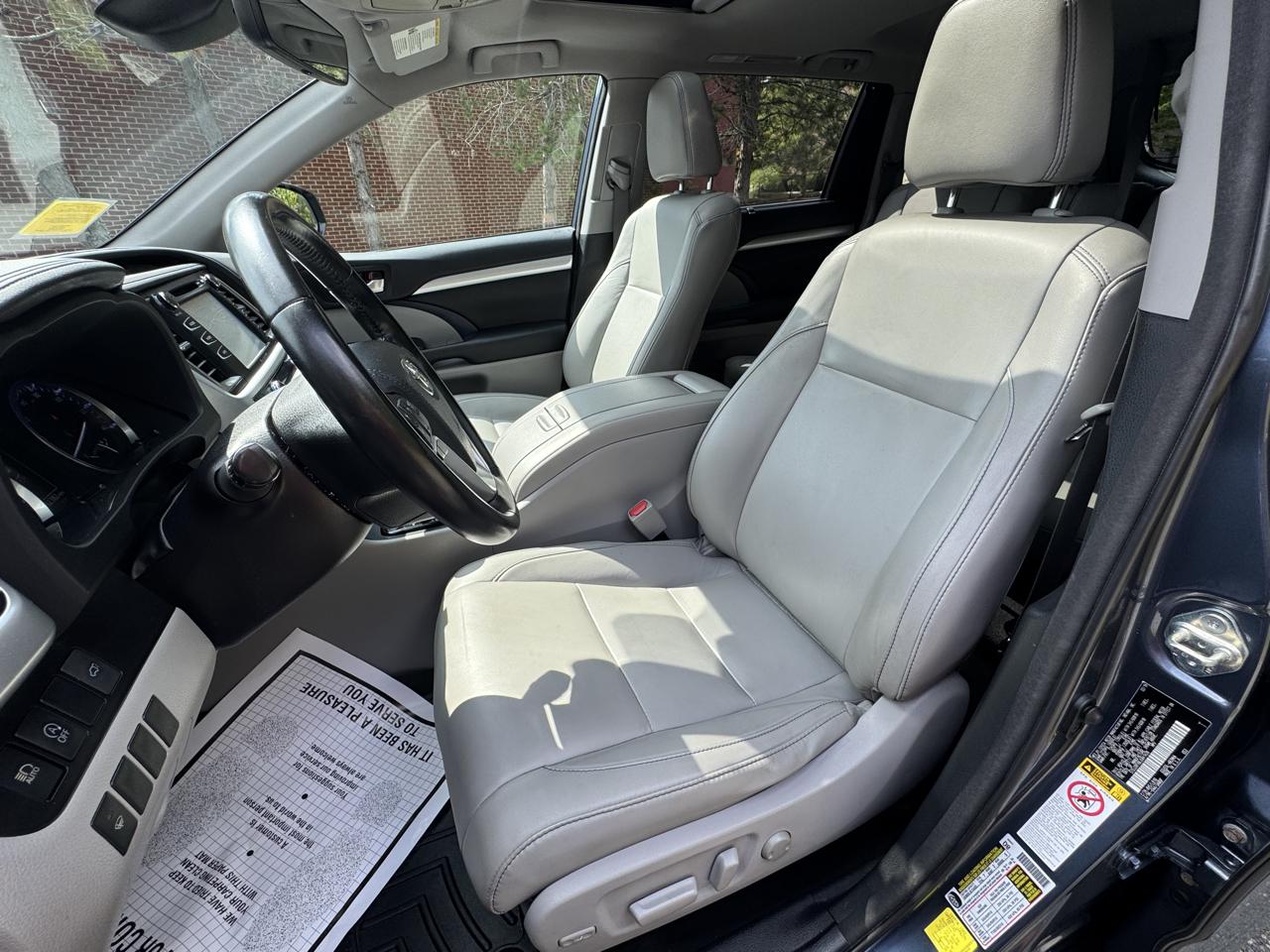 Toyota Highlander XLE V6 AWD (Natl) 2018