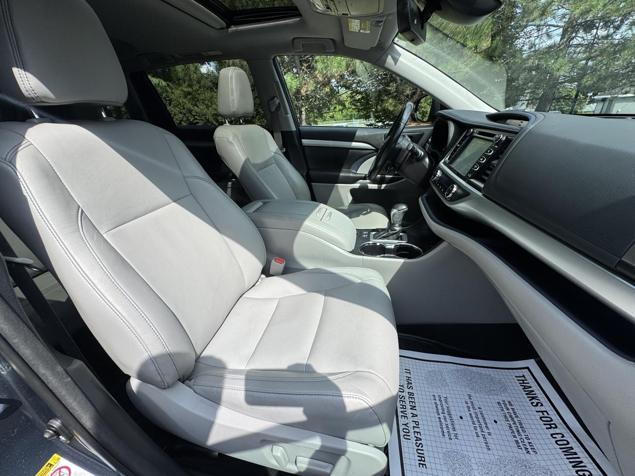 Toyota Highlander XLE V6 AWD (Natl) 2018