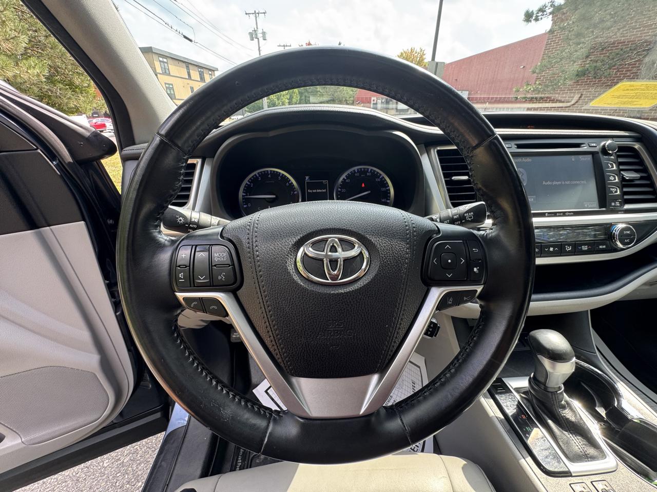 Toyota Highlander XLE V6 AWD (Natl) 2018