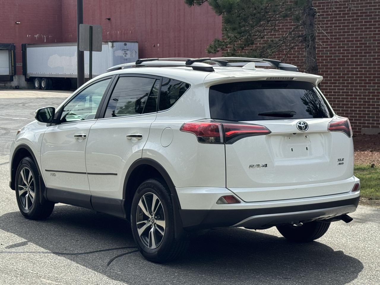 Toyota RAV4  2018