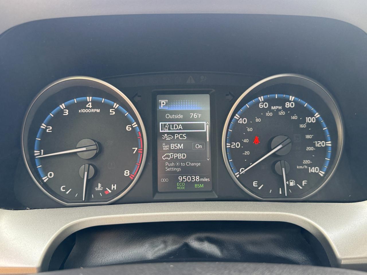 Toyota RAV4  2018