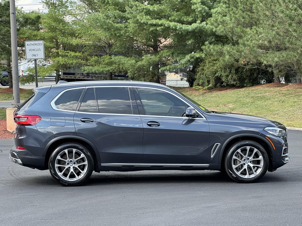 BMW X5 xDrive50i Sports Activity Vehicle 2019