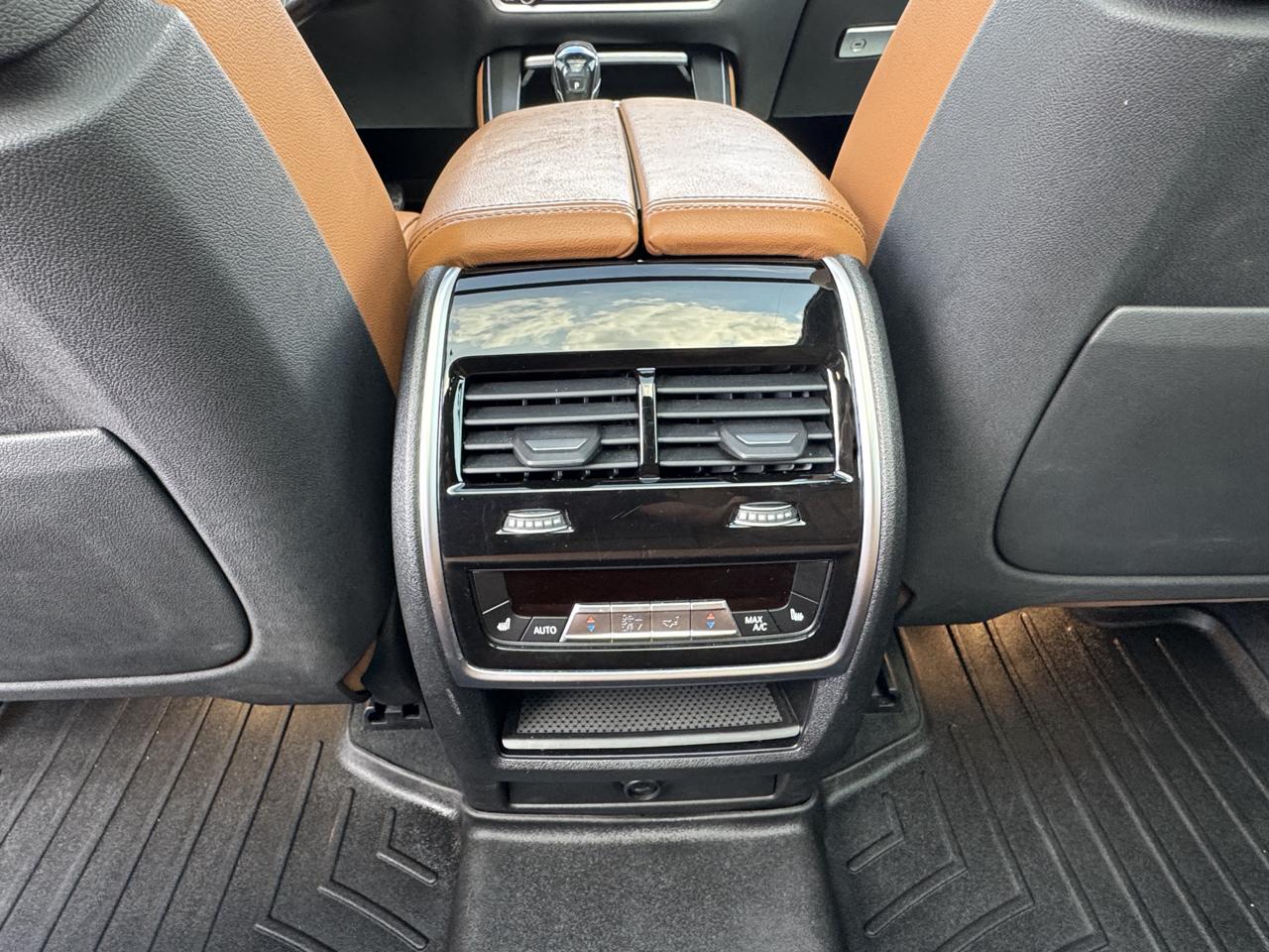 BMW X5 xDrive50i Sports Activity Vehicle 2019