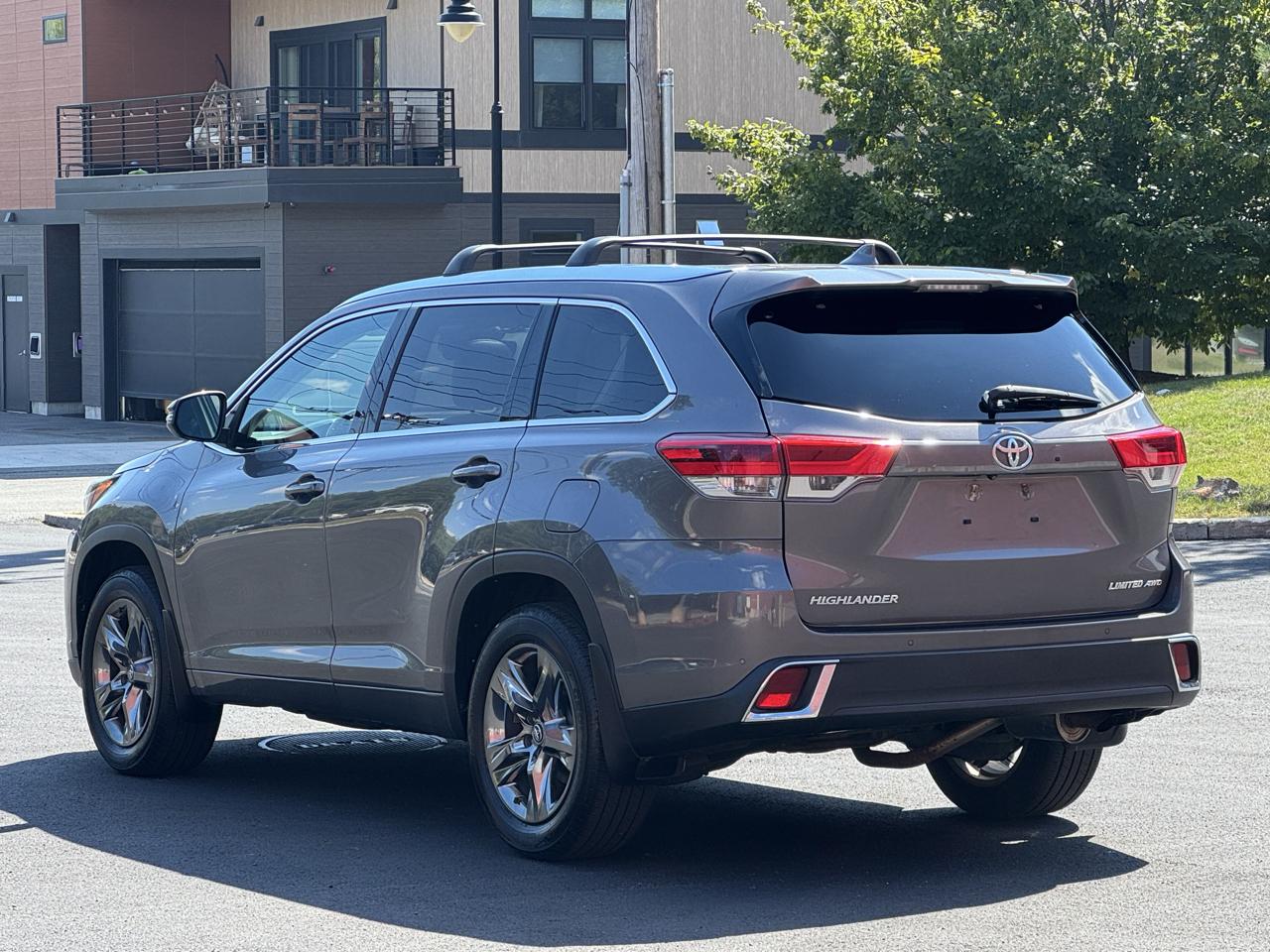 Toyota Highlander Limited Platinum V6 AWD (Natl) 2017