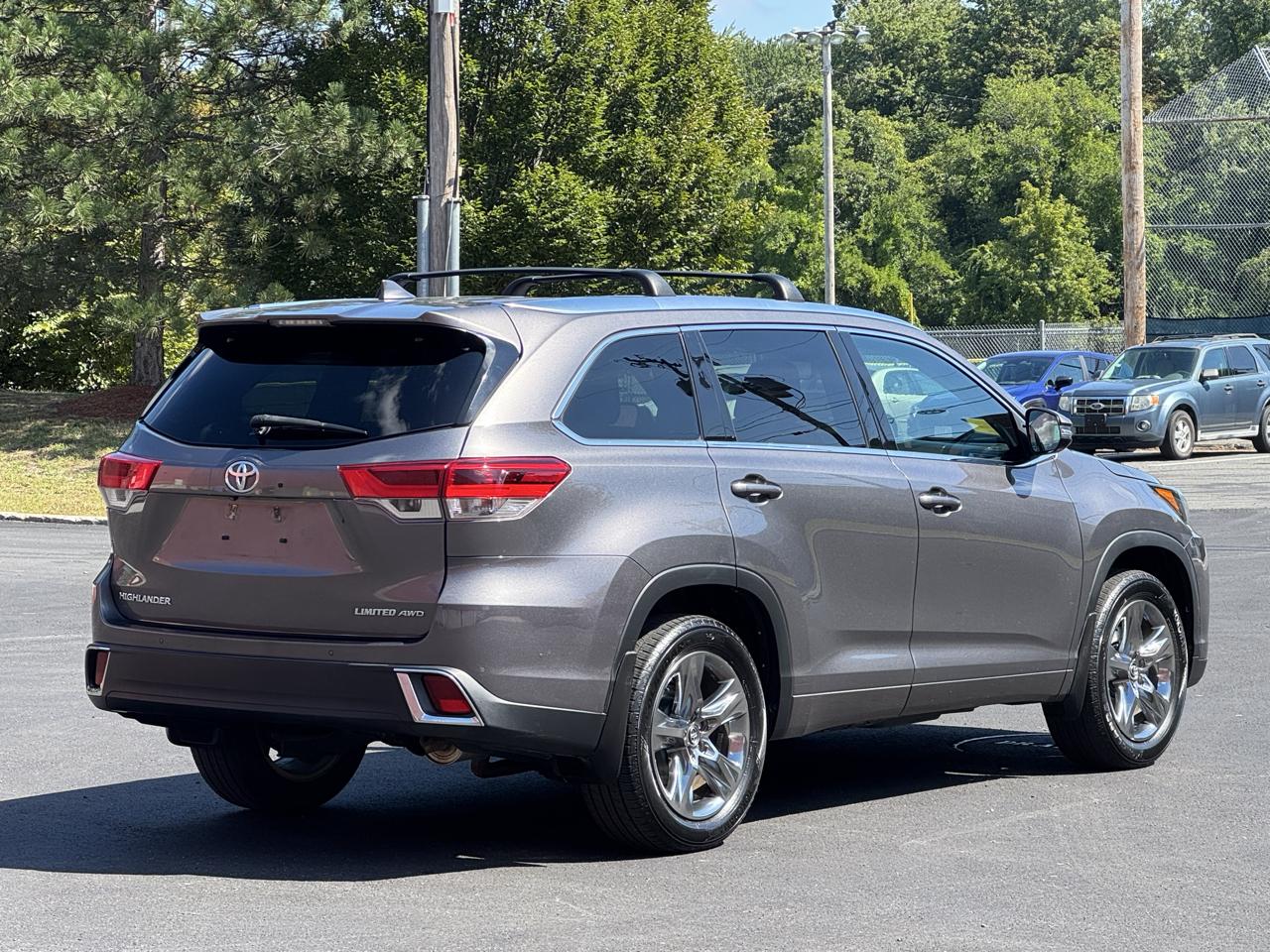 Toyota Highlander Limited Platinum V6 AWD (Natl) 2017