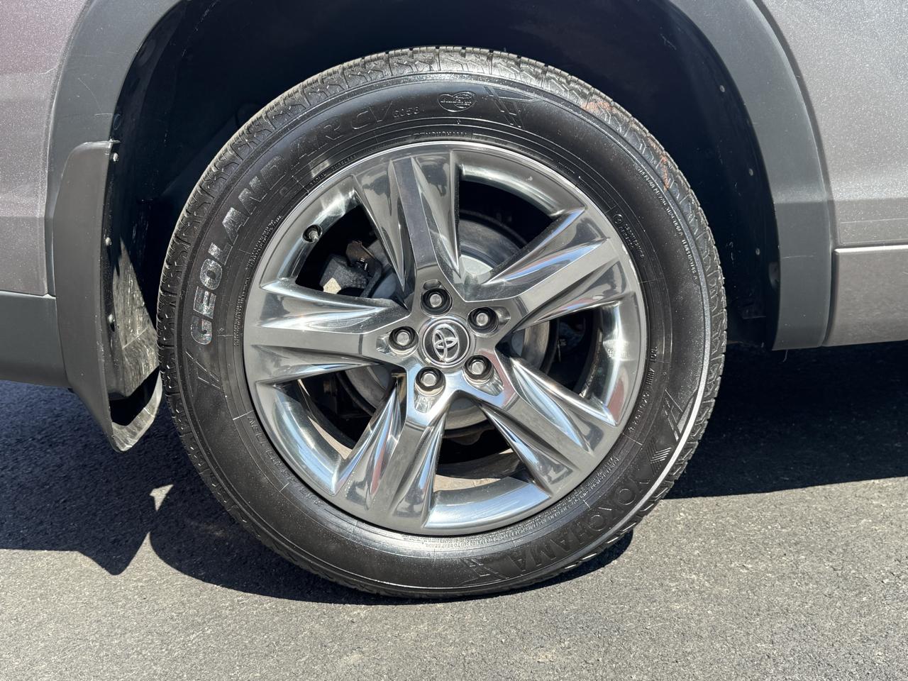 Toyota Highlander Limited Platinum V6 AWD (Natl) 2017