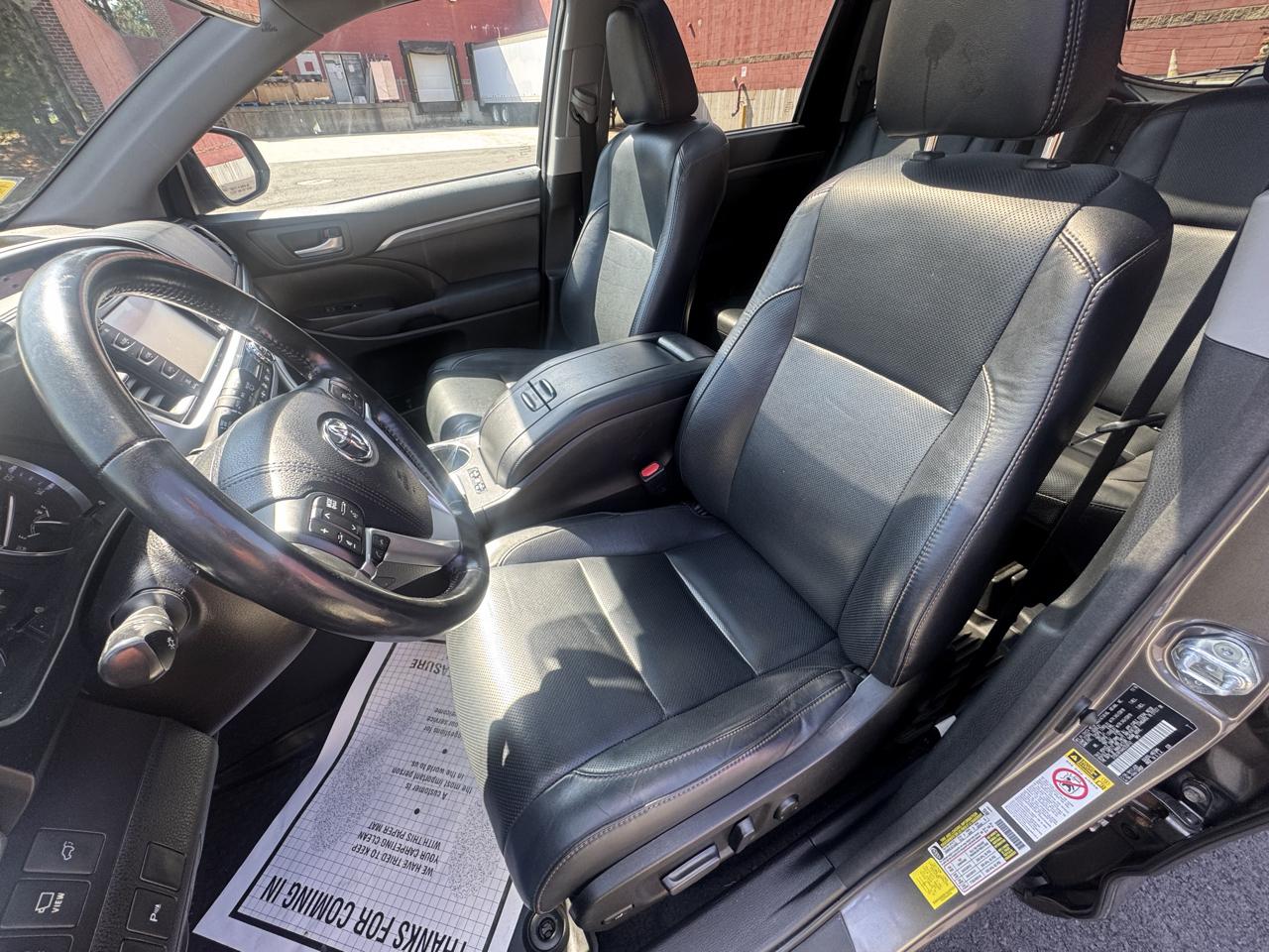 Toyota Highlander Limited Platinum V6 AWD (Natl) 2017