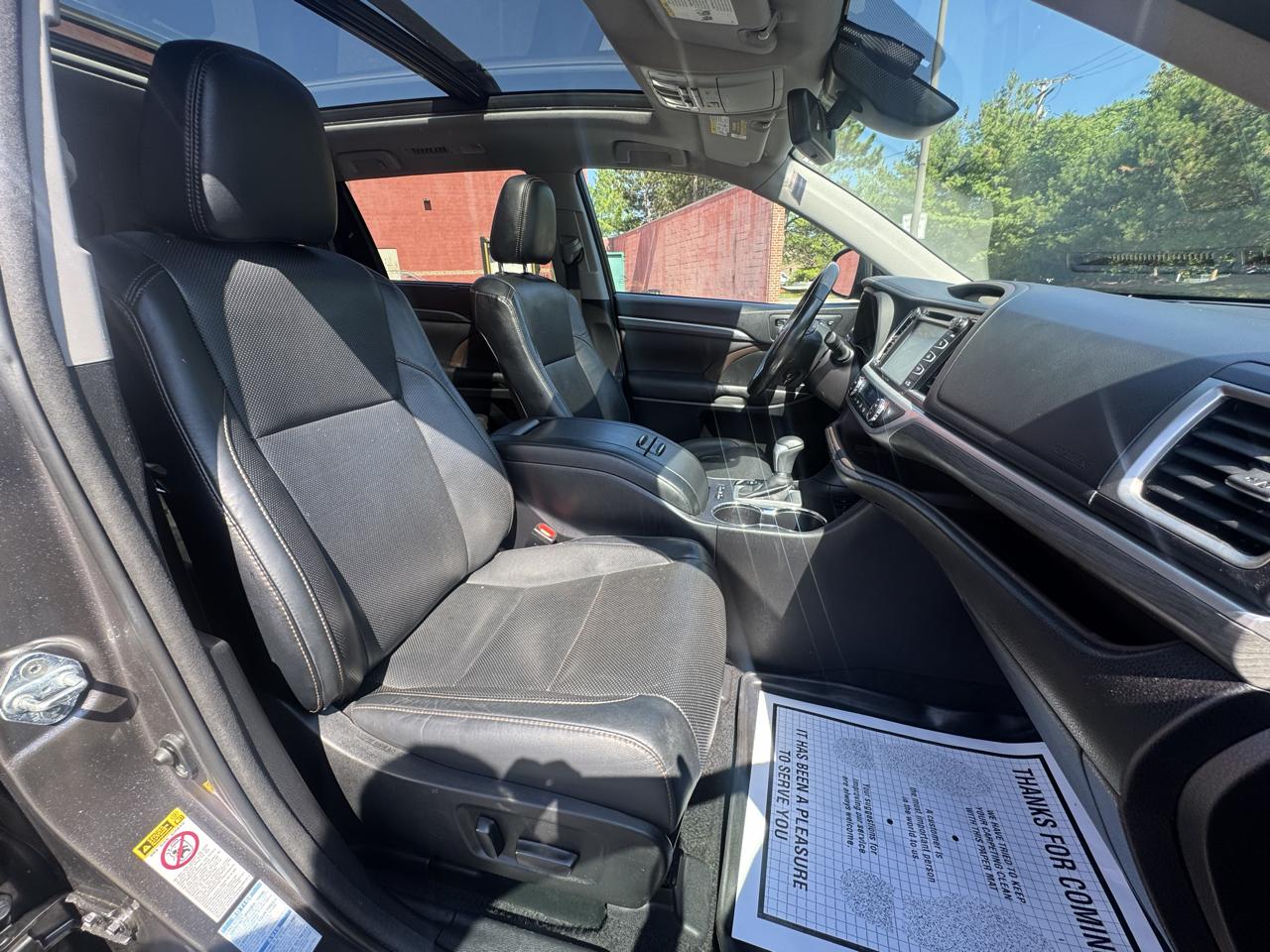 Toyota Highlander Limited Platinum V6 AWD (Natl) 2017