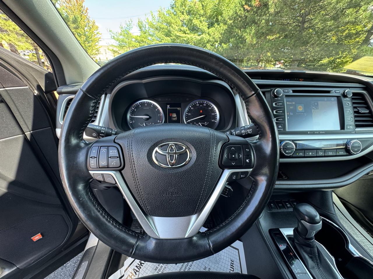 Toyota Highlander Limited Platinum V6 AWD (Natl) 2017