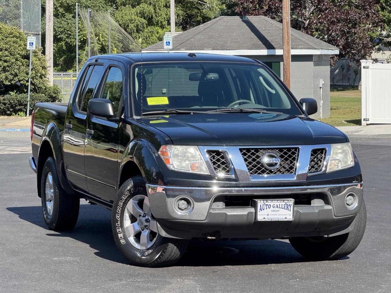 Nissan Frontier 4WD Crew Cab SWB Auto SV 2011