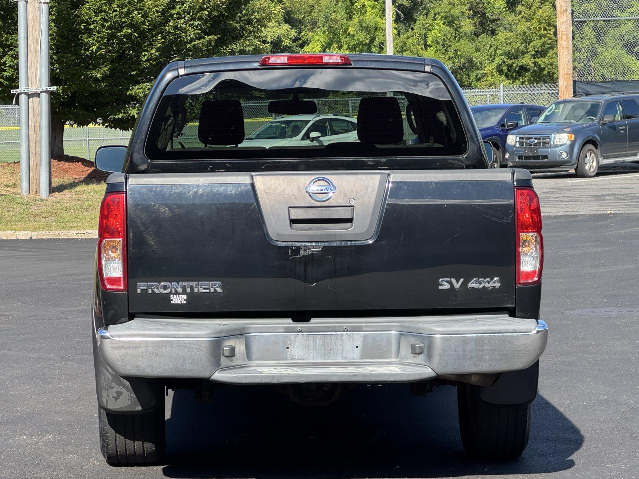 Nissan Frontier 4WD Crew Cab SWB Auto SV 2011