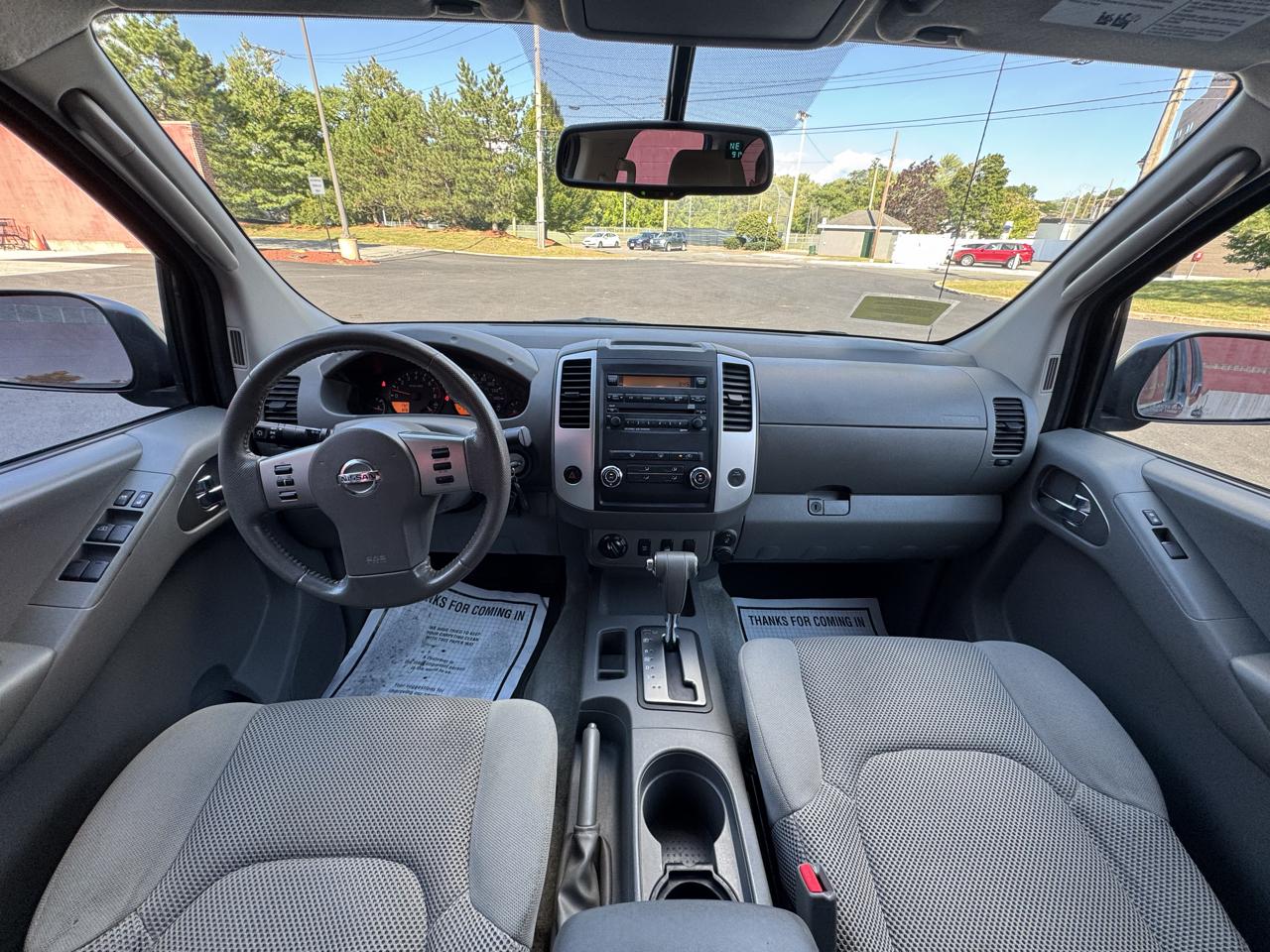 Nissan Frontier 4WD Crew Cab SWB Auto SV 2011