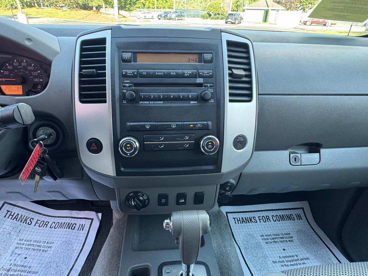Nissan Frontier 4WD Crew Cab SWB Auto SV 2011