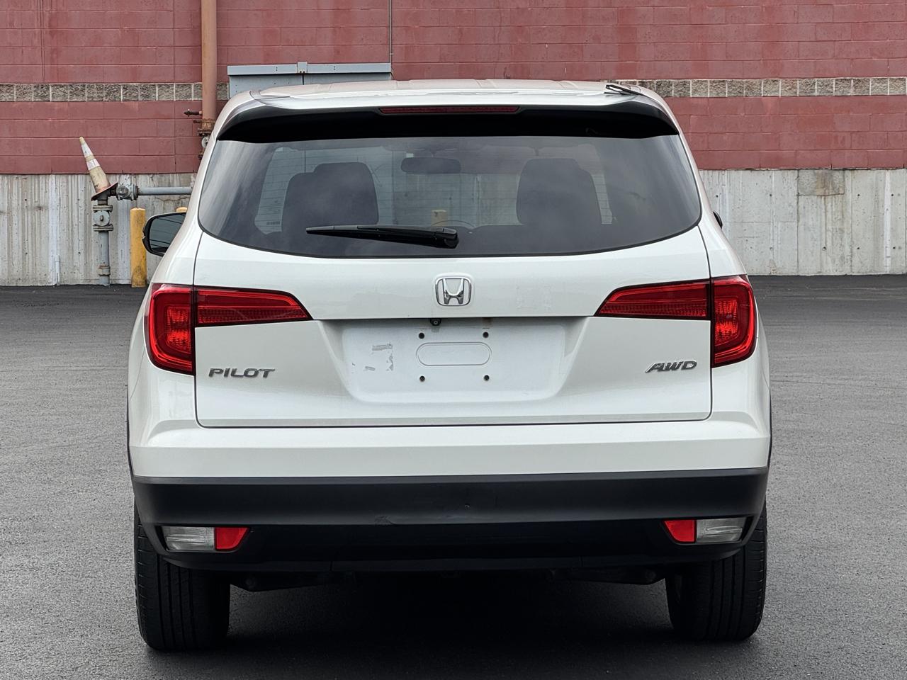 Honda Pilot LX AWD 2018