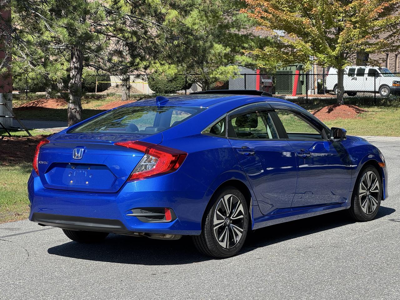 Honda Civic Sedan 4dr CVT EX-L w/Navi 2016