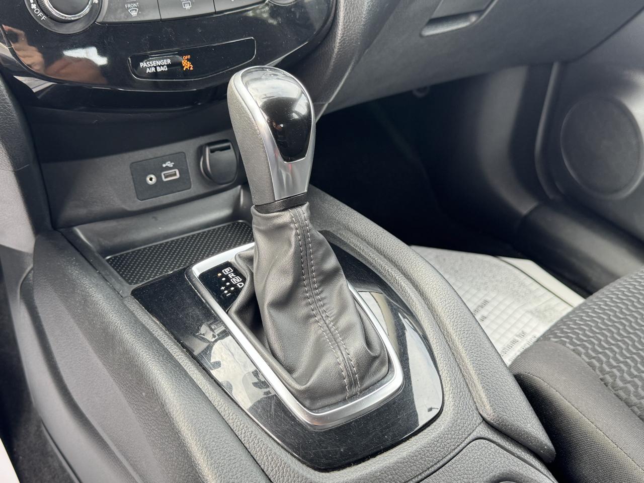Nissan Rogue Sport  2019