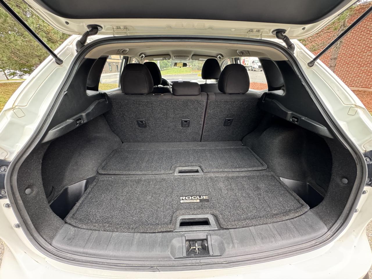Nissan Rogue Sport  2019