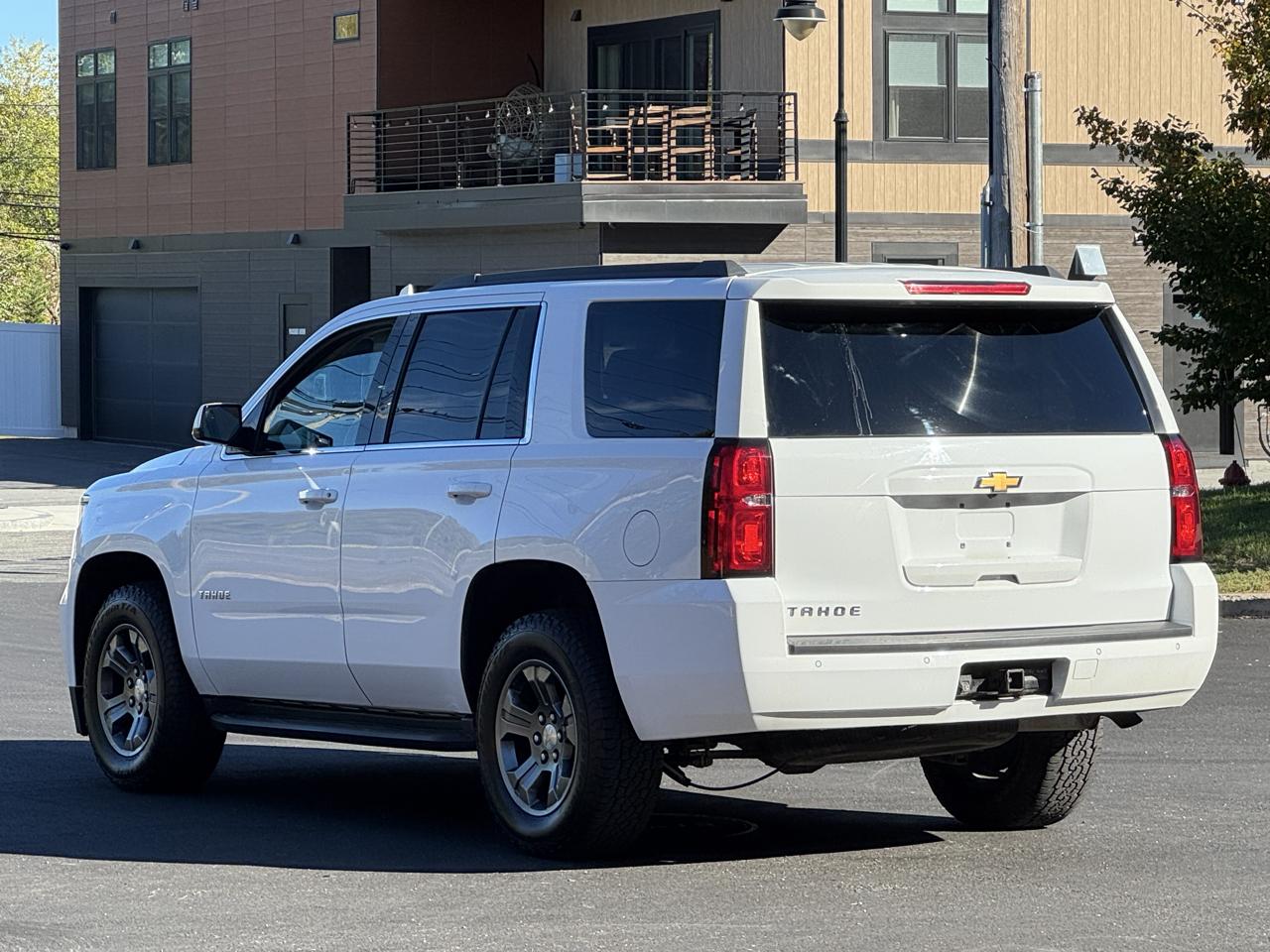 Chevrolet Tahoe 4WD 4dr LS 2019