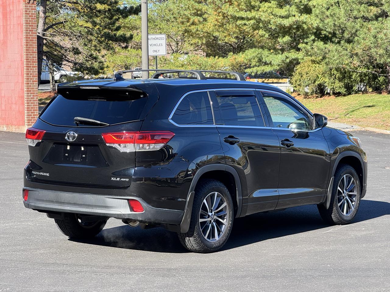 Toyota Highlander XLE V6 AWD (Natl) 2018