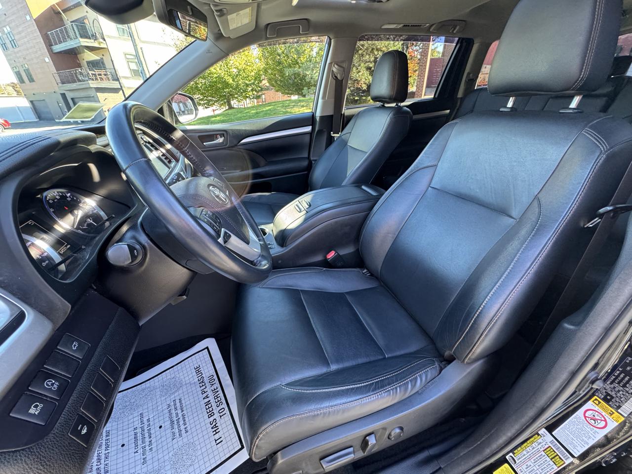 Toyota Highlander XLE V6 AWD (Natl) 2018
