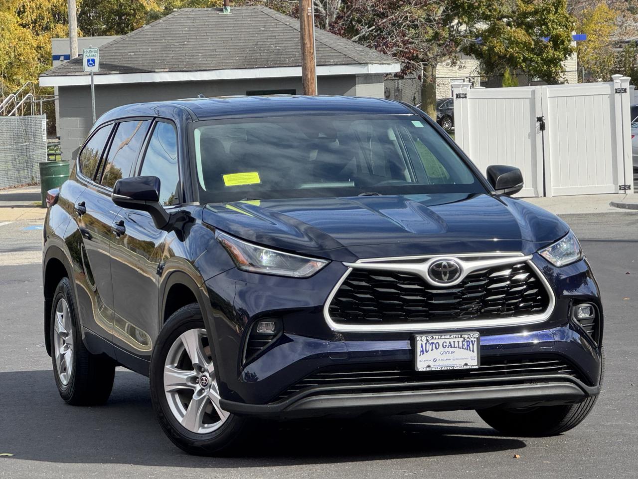 Toyota Highlander  2021