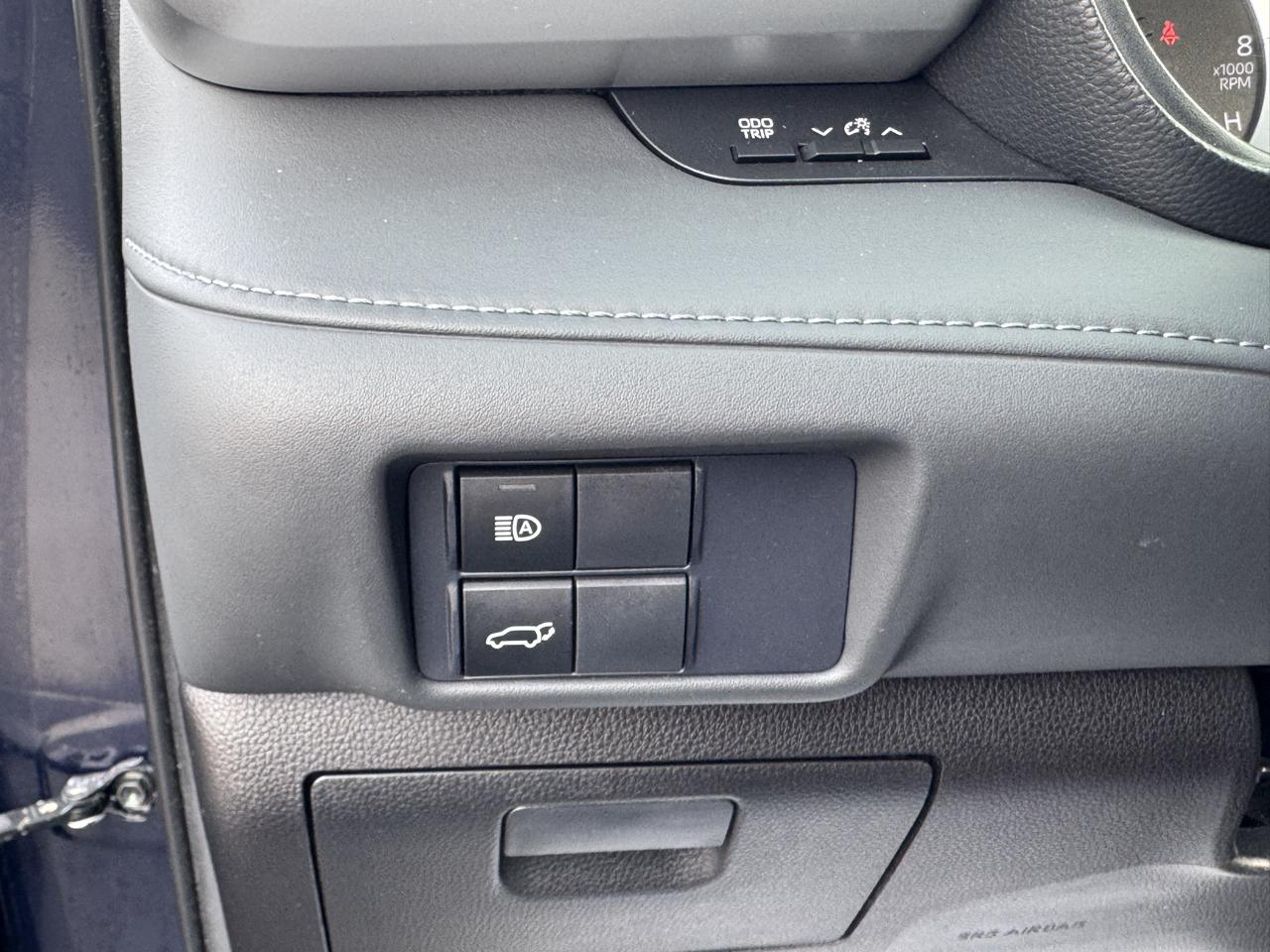 Toyota Highlander  2021