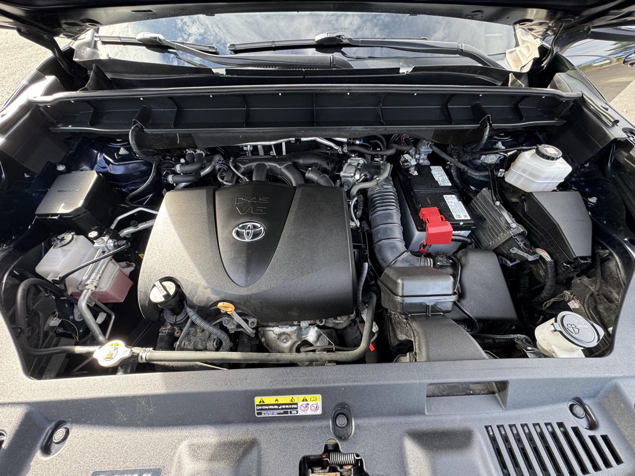 Toyota Highlander  2021