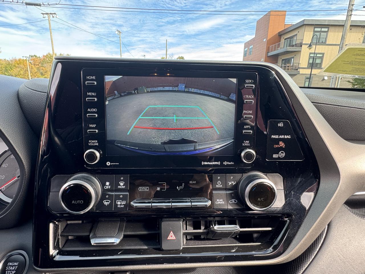 Toyota Highlander  2021