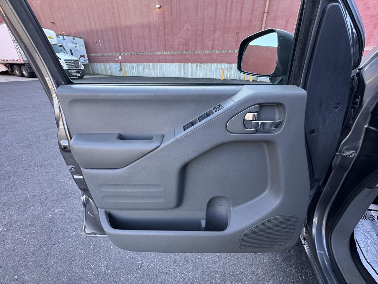 Nissan Frontier Crew Cab 4x4 SV Auto 2019