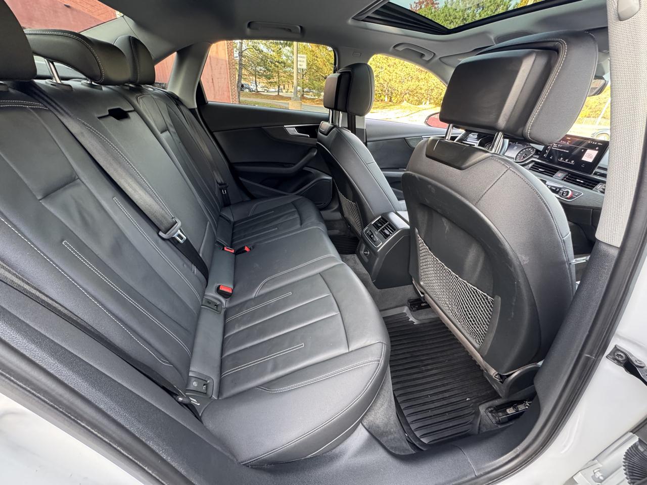 Audi A4 Sedan Premium 40 TFSI quattro 2021