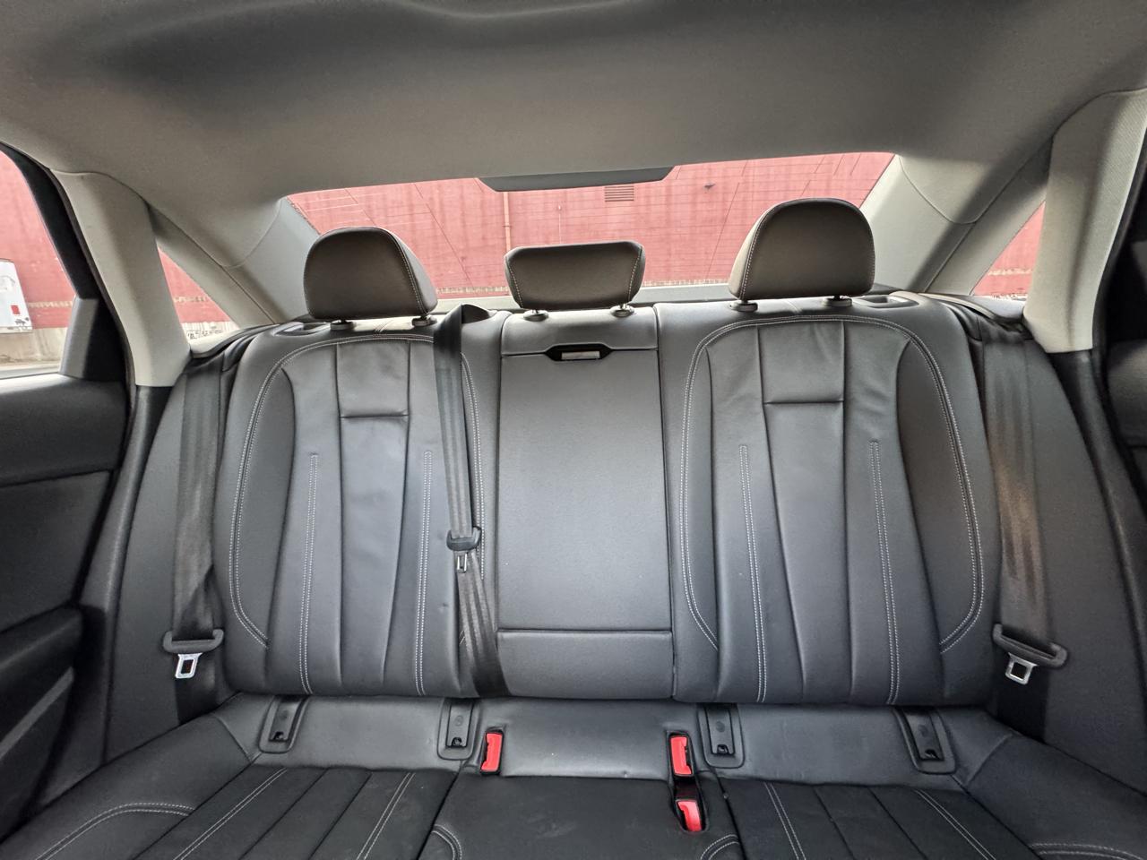 Audi A4 Sedan Premium 40 TFSI quattro 2021