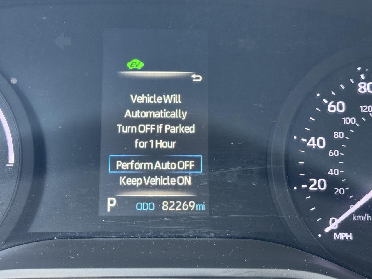 Toyota Sienna LE FWD 8-Passenger (Natl) 2023