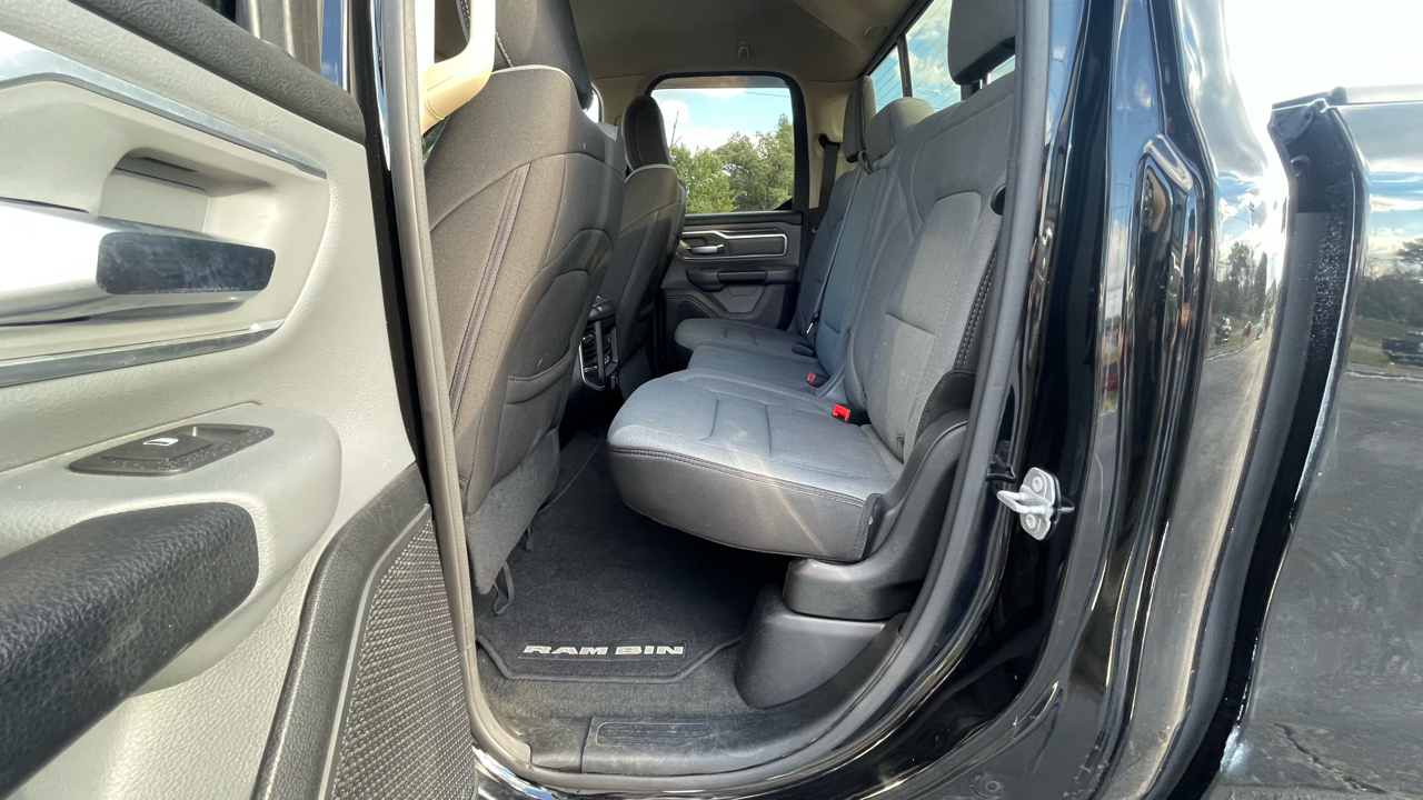 RAM 1500 Big Horn Quad Cab 2WD 2020 RAM 1500 Big Horn Quad Cab 2WD 2020