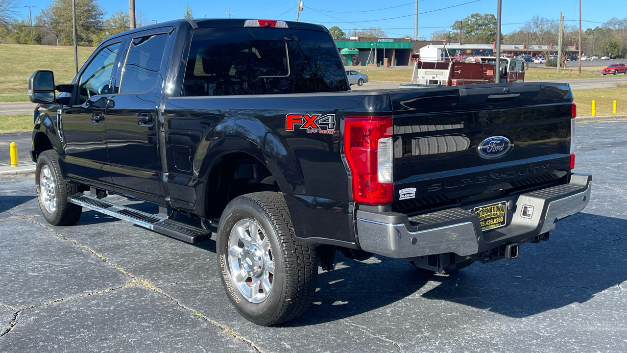 Ford F-250 SD Lariat Crew Cab 4WD 2019