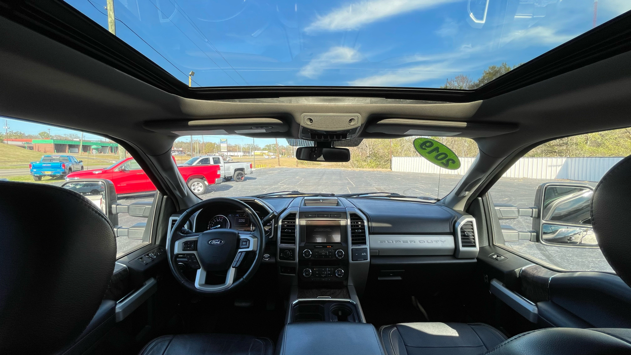 Ford F-250 SD Lariat Crew Cab 4WD 2019