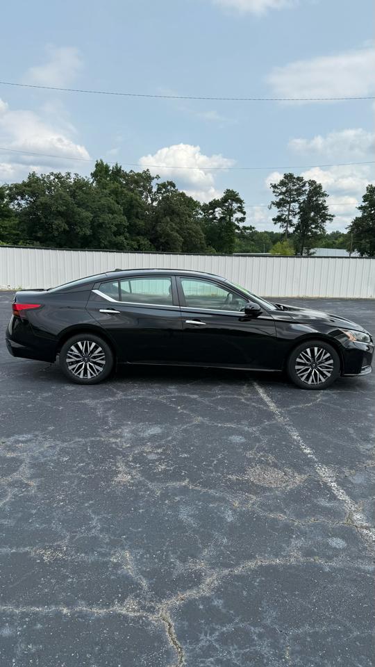 Nissan Altima 2.5 SV 2023
